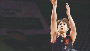 귀여운 얼굴인데 코트선 맹수 돌변… ‘인기 대통령’ 허훈