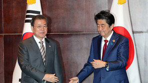 “아베, 文대통령에게 ‘日원전오염수 방사성 물질, 韓 100분의 1이하’라 말해”