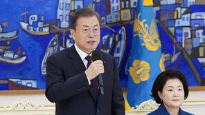 “文대통령 홍콩-신장 발언 왜곡”… 외교부, 中에 반박입장 전달