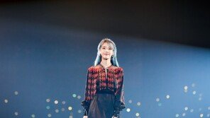 아이유, 2019 아시아 투어 콘서트 ‘러브 포엠’ 성료…9만 관객 동원