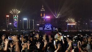 홍콩, 반정부 시위 속 새해 맞이…대규모 불꽃놀이 취소