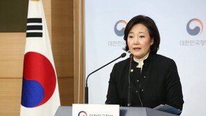 박영선 장관, KBS연기대상 시상… 제작진 “현금 협찬해서 출연한것” 논란일자 “협찬은 없었다” 번복