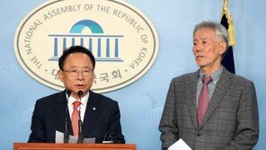 한국당, 대미특사단 파견…“北 핵·미사일 공동대응 모색”