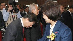 경찰 ‘180명 세평’ 내주초 靑 전달… 추미애 “검찰개혁 시대 요구”