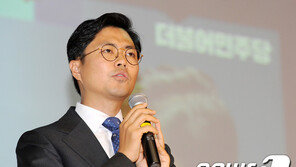 김광진 불출마 선언 “긴 시간 공백 두렵지만 文정부 봉사 영광”