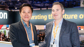 “AI경쟁 따로 놀아선 게임이 안돼… SKT, 삼성-카카오와 초협력”