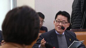 박지원 “추미애, ‘명 거역’ 표현 지나쳐…윤석열 버티리라 본다”