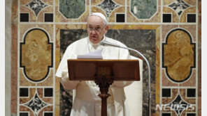 교황 “미국-이란, 국제법 존중하고 자제심 유지해 달라”