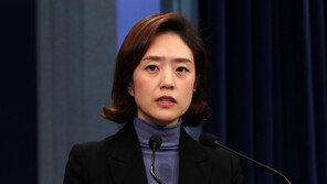 고민정 靑대변인 총선 출마…文대통령 신년 회견이 마지막