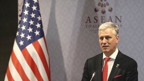 美 “김정은에 협상재개 의사 전달”…北 사실상 거부한 상태