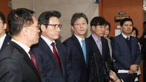 “당대당 논의 확대하자”…새보수당, 한국당에 '보수 통합 협의체' 제안