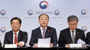 작년 60대 취업자 역대 최대…40대·제조업 ‘고용 한파’