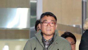 김건모, 경찰 조사후 ‘역공 모드’…결정적 한방 없었나