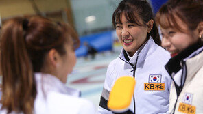 한국 여자 컬링, 예선 8연승으로 세계선수권 진출 확정