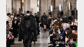 “가죽 고정관념 파괴”…준지, 2020년 가을·겨울 컬렉션 공개