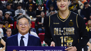 ‘피카츄’ 김종규, 덩크하고 망가지고…올스타 MVP 등극