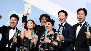 ‘기생충’ 美영화배우조합 최고상 수상