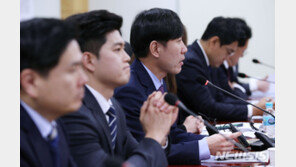 새보수 “한국당과 이기는 통합 추진…신당 혁신 경쟁하자”