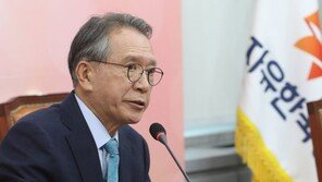 한국당, 공천관리위원에 김세연·이석연·조희진 등 8명 임명