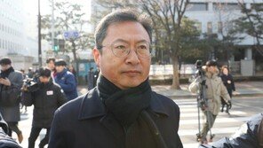 ‘불법집회 주도’ 김명환 민노총 위원장 1심서 집행유예