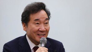 이낙연, ‘정치 1번지’ 출마…“내일이라도 종로 어딘가서 설인사”