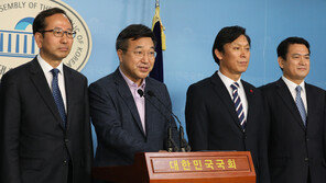 與 입당 러시 전직 관료, 늦깎이 정치 신인들…험지 전면에