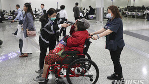 홍콩 ‘우한 폐렴’에 긴급대응 선포…“우한발 항공·고속철 운행 중단”