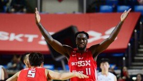 [포토] 워니 ‘후반전 공격은 내가 책임져’