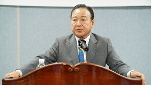 이완구 전 국무총리 불출마…“정치 일선서 물러난다”