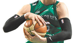 ‘감전규’→‘희생왕’… 욕먹고 더 큰 김종규