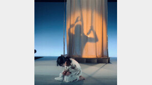 최인훈표 연극 1탄 ‘옛날옛적에 훠어이훠이’