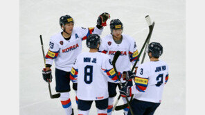 U-20 아이스하키 대표팀, 중국 꺾고 4연승 ‘우승 보인다’