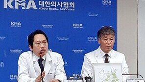의사협회 “감염위기 ‘심각’으로 상향을…위험국가 입국 제한도”