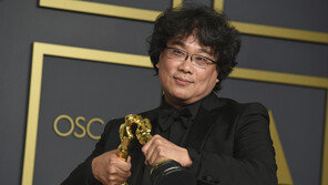 봉준호 차기작 “서울서 벌어지는 무서운 사건”