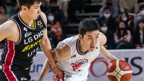 첫 술에 배부를 수 없었던 전준범의 복귀전…현대모비스는 LG 꺾고 7위 도약