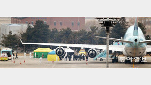 [단독]“우한에 남겠다”…노부모 호소에도 전세기 탑승 포기한 교민 의사