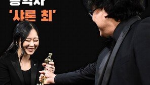 “아들·딸, 제2 샤론 최로”…그녀 다녔던 강남 영어학원 ‘문의 폭주’