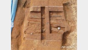 김해 가야시대 지배층 무덤인 대성동고분군서 ‘목곽묘’ 원형 발굴