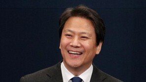 임종석, 대통령 특사로 UAE행…원전 등 협력방안 협의