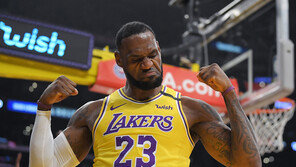 NBA스타 제임스도 MLB 휴스턴·커미셔너 비판