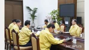 文대통령 “신천지 예배, 청도병원 장례식 참석자 철저 조사”