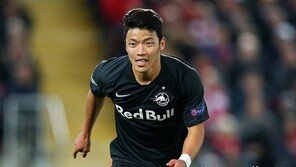 황희찬 2경기 연속 공격포인트·이승우 2개월만에 출전