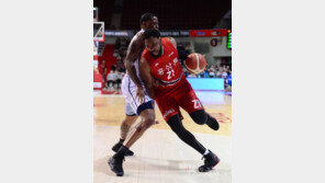 KGC 김승기 감독의 ‘게으른’ 보울스와의 약속