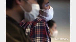 일본서 코로나19 확진자 894명으로 늘어…중증환자 50명
