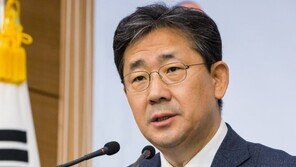 정부, 긴급 호소문 발표… “실내외 종교집회 자제해달라”