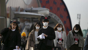 일본, 코로나19에 7명 추가 감염…확진 945명·사망 11명