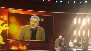 홍상수 ‘도망친 여자’, 베를린국제영화제 은곰상 감독상 ‘쾌거’