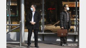 사망자 77명의 이란, ‘의원 23명 코로나19 감염’설 나돌아