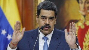 “국가 위해 아이 6명씩 낳아야”…마두로 눈치없는 발언 뭇매