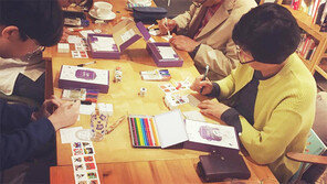 옛 그림책 복간시키고 직접 제작 ‘3040 엄마들의 힘’